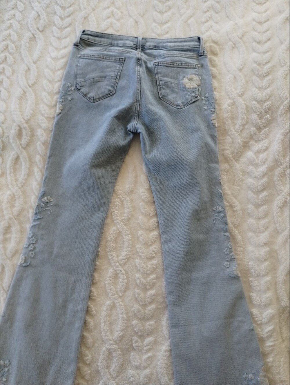 DRIFTWOOD Light Blue Floral Embroidered Flare Jeans 29 - Picture 8 of 12